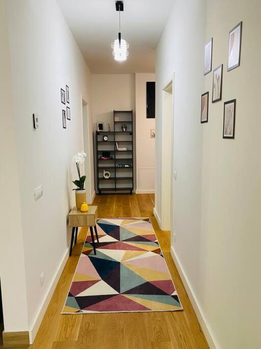 8Ight Apartment Brasov Ngoại thất bức ảnh