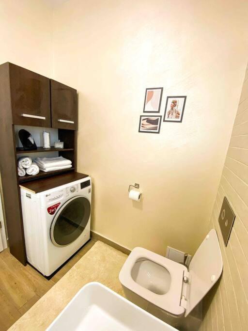 8Ight Apartment Brasov Ngoại thất bức ảnh